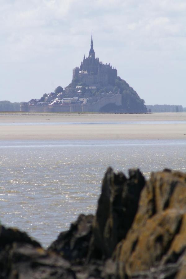 Gite La Bulle En Baie, Proche Mont Saint-Michel, Au Calme, Pour 4 Pers Crollon Exterior foto